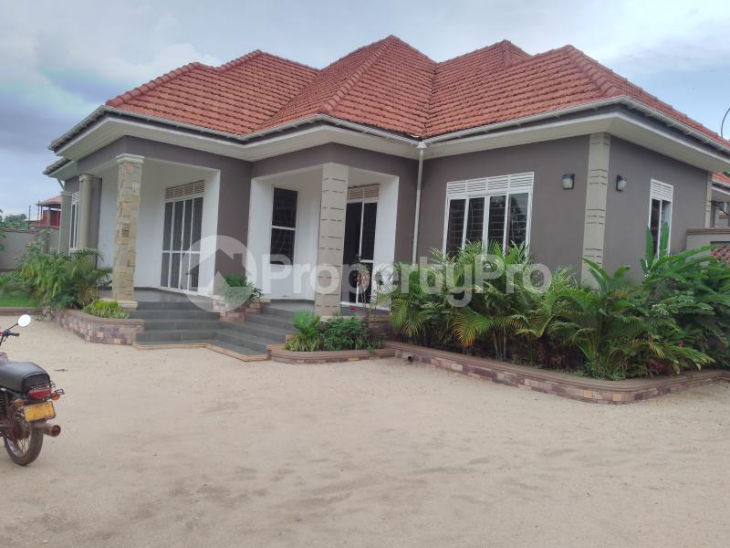 4 bedroom Bungalow Apartment for sale Kira town  Kira Wakiso Central - 4