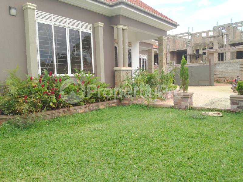 4 bedroom Bungalow Apartment for sale Kira town  Kira Wakiso Central - 0