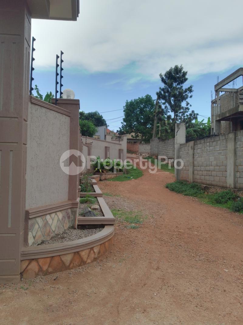 4 bedroom Bungalow Apartment for sale Kira town  Kira Wakiso Central - 3