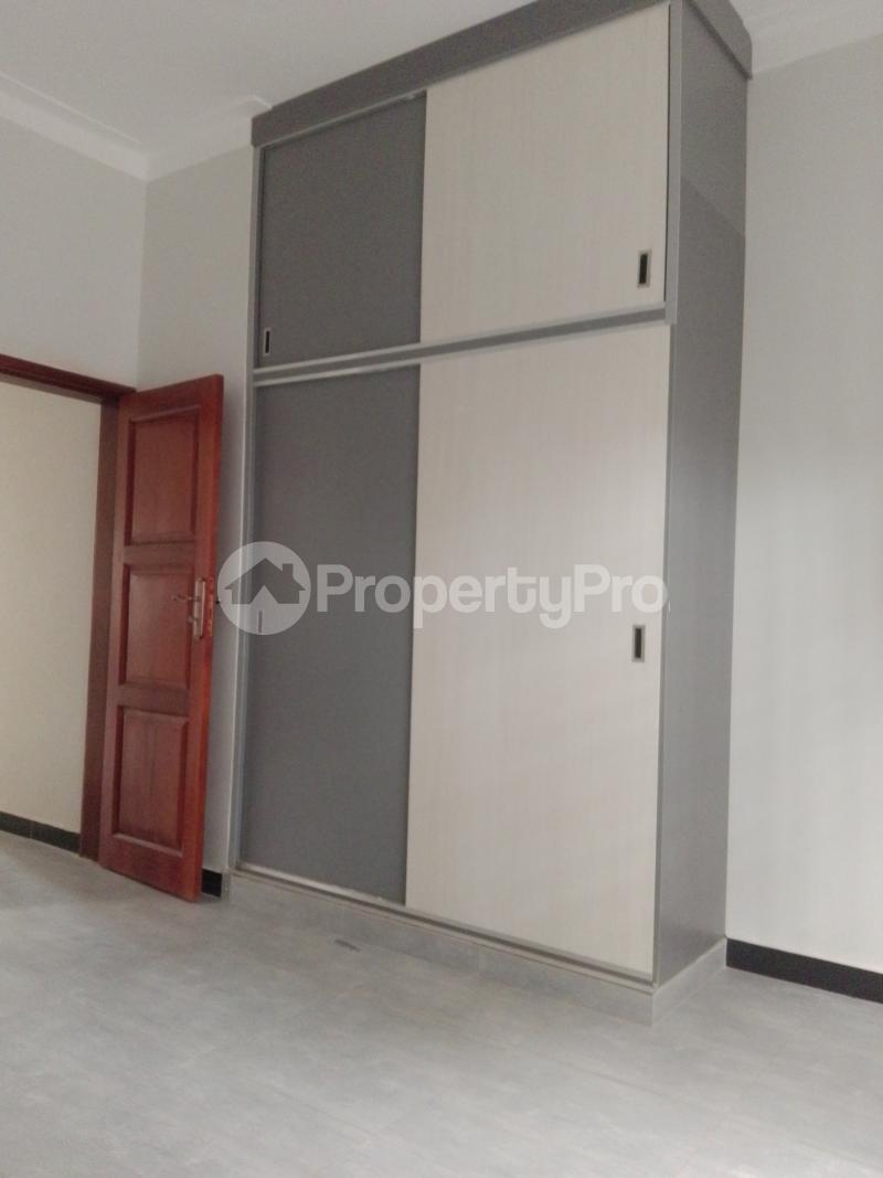 4 bedroom Bungalow Apartment for sale Kira town  Kira Wakiso Central - 11