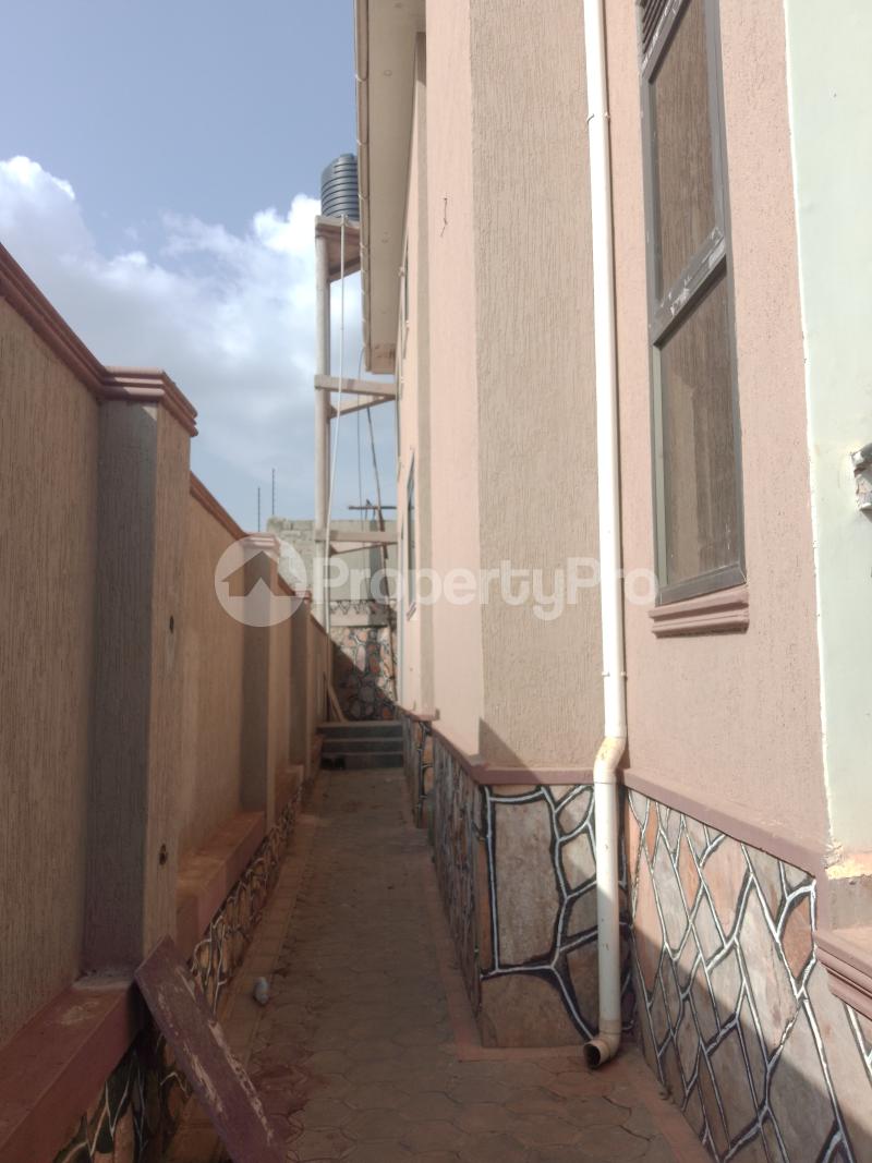 4 bedroom Apartment for sale Kira road  Kira Wakiso Central - 2