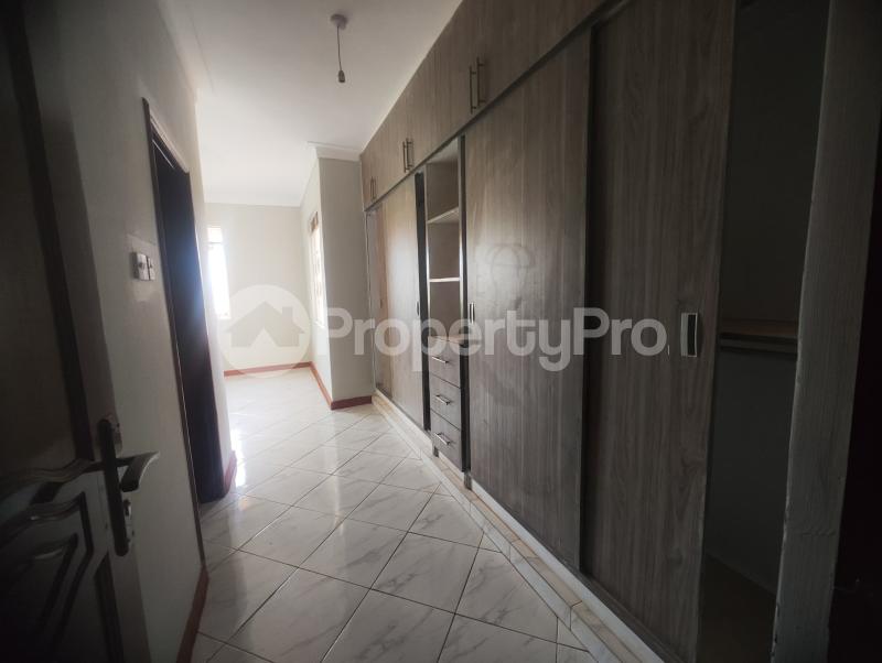 4 bedroom Apartment Block Apartment for rent najjera buwate Wakiso Central - 4