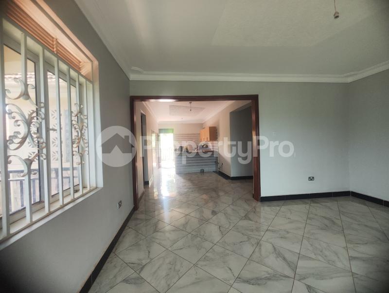 4 bedroom Apartment Block Apartment for rent najjera buwate Wakiso Central - 3