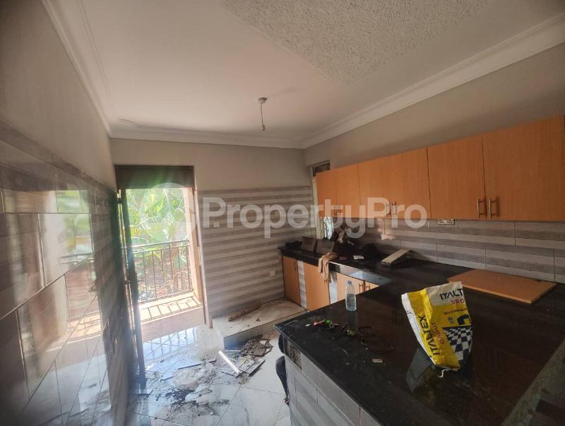 4 bedroom Apartment Block Apartment for rent najjera buwate Wakiso Central - 1