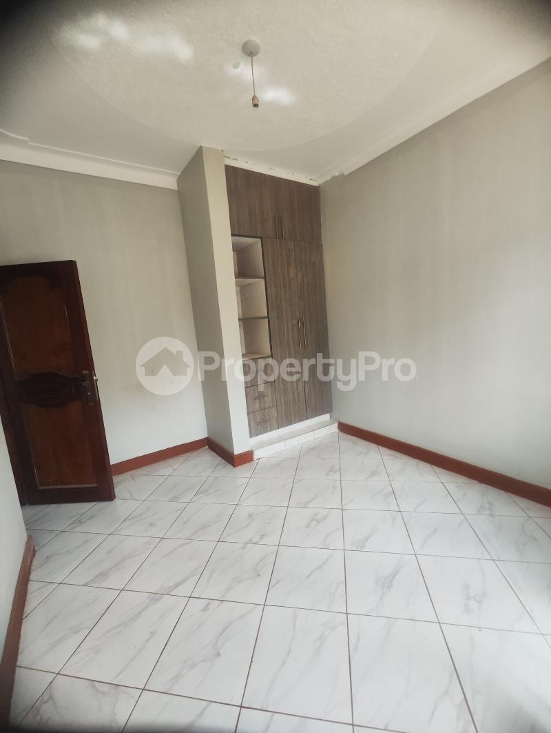 4 bedroom Apartment Block Apartment for rent najjera buwate Wakiso Central - 2
