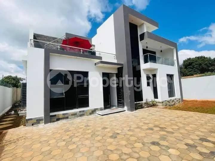 5 bedroom Flat&Apartment for sale Membley Ruiru