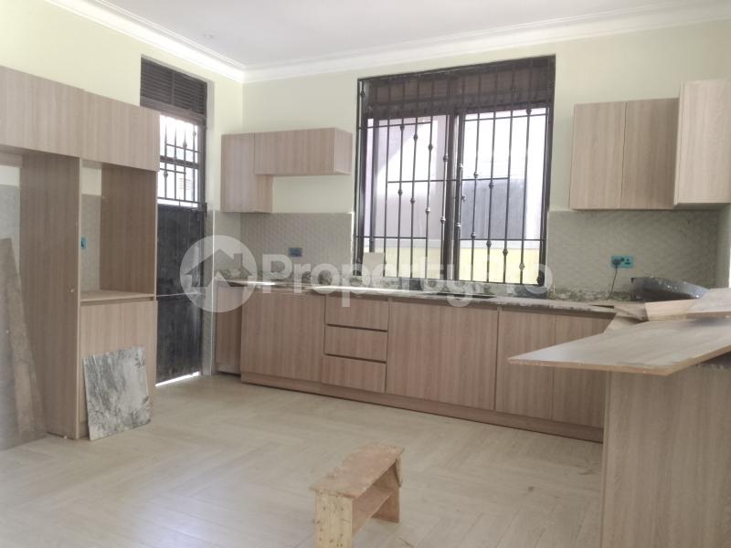 5 bedroom Apartment for sale Najjera Road  Kampala Central - 5
