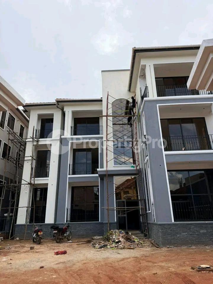 2 bedroom Apartment Block Apartment for sale Brand new apartment for sale location in kyanja Kampala 6 unit monthly income ( 9 million per month )  Selling price (  1 billion  )  Kampala Central Kampala Central - 1