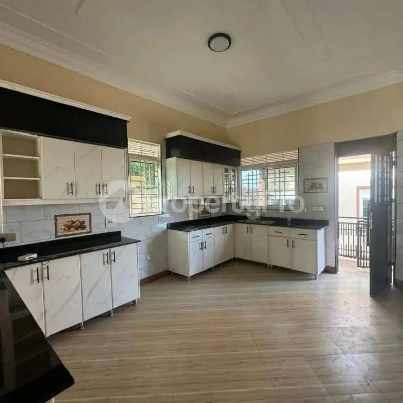 4 bedroom Villa for sale Namugongo town  Kira Wakiso Central - 2