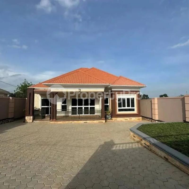 4 bedroom Villa for sale Namugongo town  Kira Wakiso Central - 0
