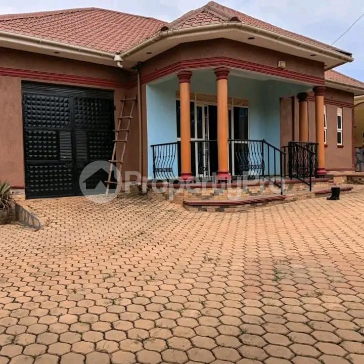 3 bedroom Bungalow Apartment for sale Namugongo road  Kampala Central Kampala Central - 5