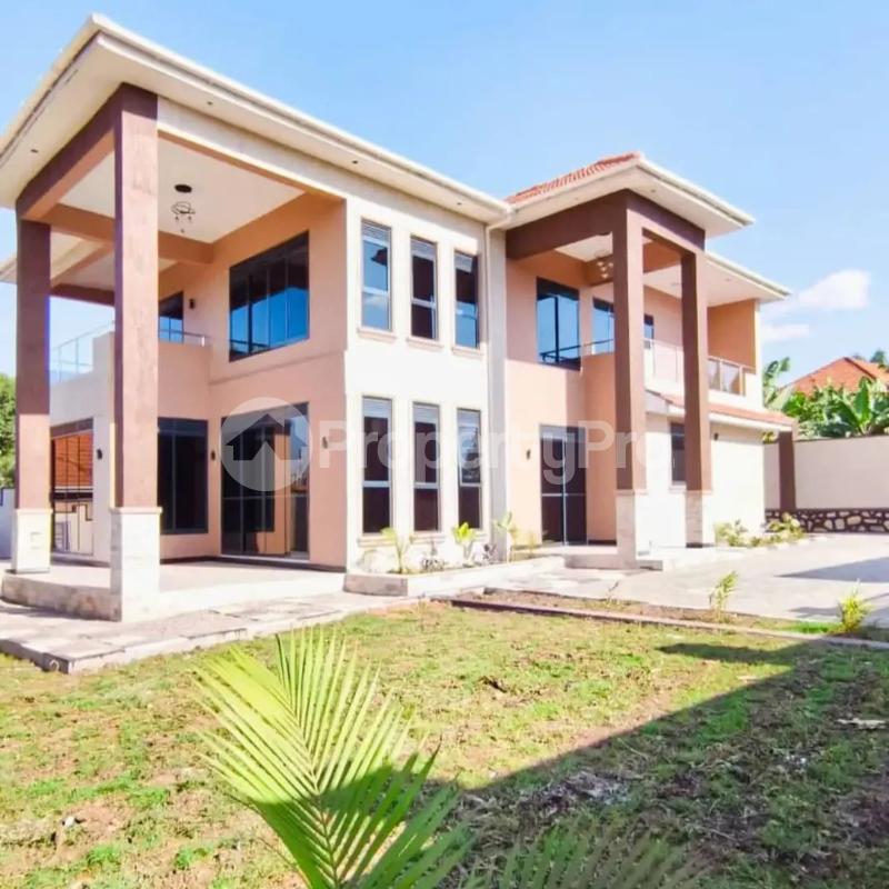 6 bedroom Villa for sale Kyanja town  Kampala Central Kampala Central - 0