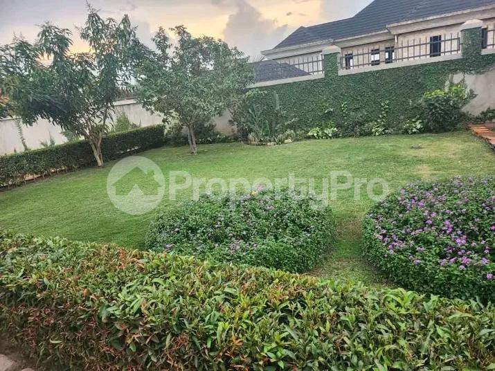 5 bedroom Bungalow Apartment for sale Kira nsaza  Kampala Central Kampala Central - 5
