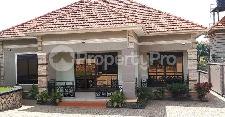 4 bedroom Bungalow Apartment for sale Kira road  Kira Wakiso Central - 3