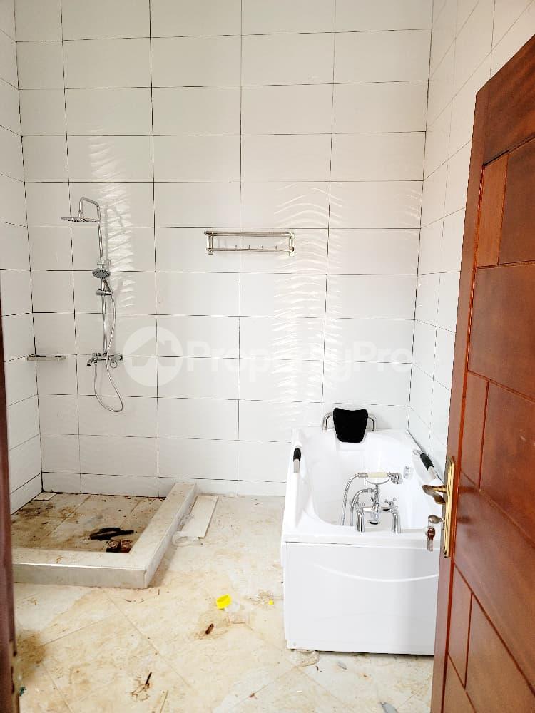 4 bedroom Bungalow Apartment for sale Bwebajja entebbe road  Kampala Central Kampala Central - 10
