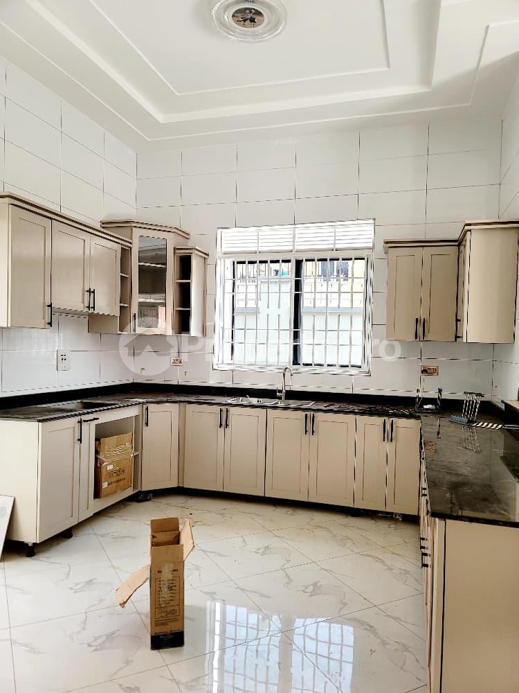 4 bedroom Bungalow Apartment for sale Bwebajja entebbe road  Kampala Central Kampala Central - 5