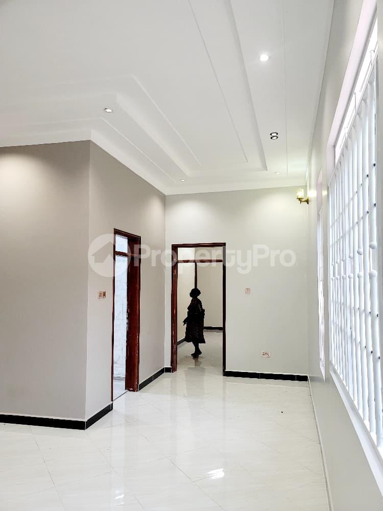 4 bedroom Bungalow Apartment for sale Bwebajja entebbe road  Kampala Central Kampala Central - 6