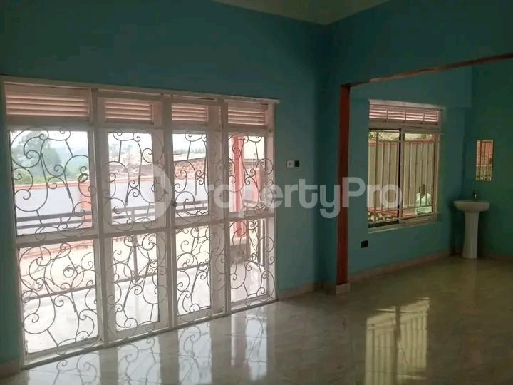 3 bedroom Bungalow Apartment for sale Buloba mityana road  Kampala Central - 9
