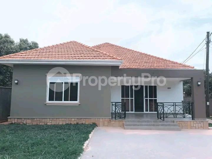 3 bedroom Bungalow Apartment for sale Kira road  Kira Wakiso Central - 0