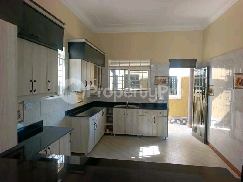4 bedroom Villa for sale Kira mamerito road  Kampala Central Kampala Central - 7