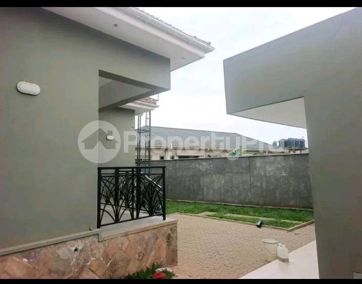 4 bedroom Bungalow Apartment for sale Kira road  Kampala Central Kampala Central - 0