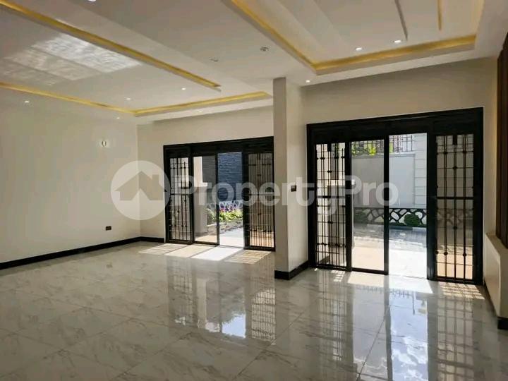 4 bedroom Apartment for sale Kira road  Kira Wakiso Central - 2
