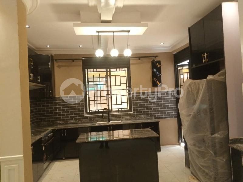 5 bedroom Villa for sale Kira najjera road  Kira Wakiso Central - 3