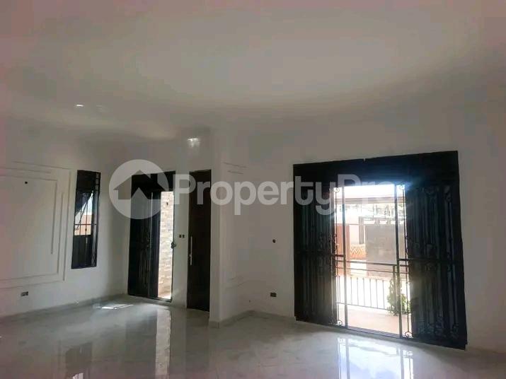 4 bedroom Bungalow Apartment for sale Najjera road  Kampala Central Kampala Central - 4