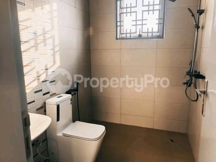 4 bedroom Bungalow Apartment for sale Najjera road  Kampala Central Kampala Central - 4