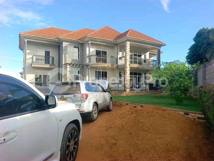 6 bedroom Bungalow Apartment for sale Najjera road  Kampala Central Kampala Central - 6