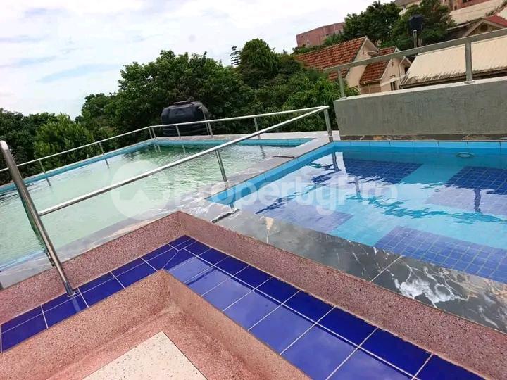 5 bedroom Apartment for sale Namugongo road  Kampala Central Kampala Central - 0