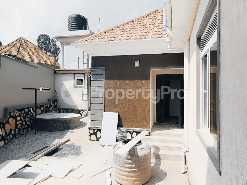 4 bedroom Villa for sale Namugongo road Kira Wakiso Central - 4