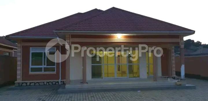 4 bedroom Bungalow Apartment for sale Namugongo  Kampala Central - 4