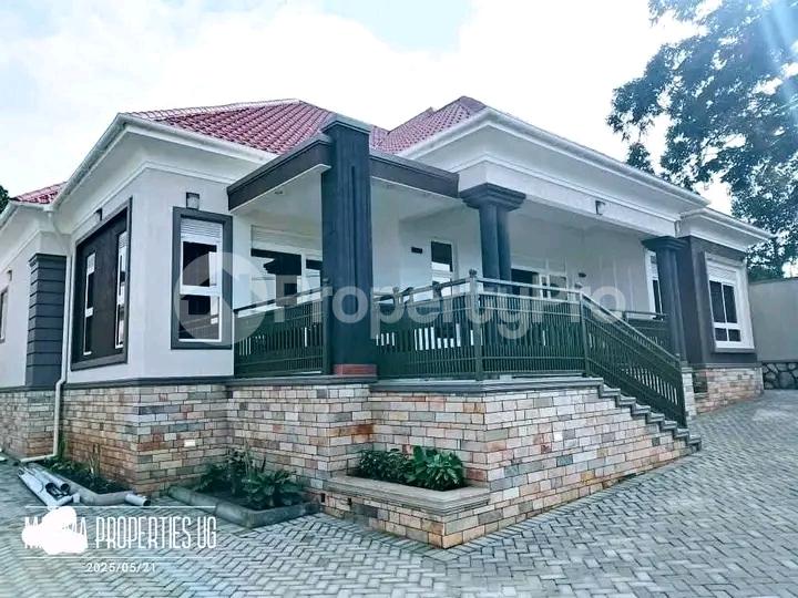 4 bedroom Bungalow Apartment for sale Namugongo road  Kampala Central Kampala Central - 8