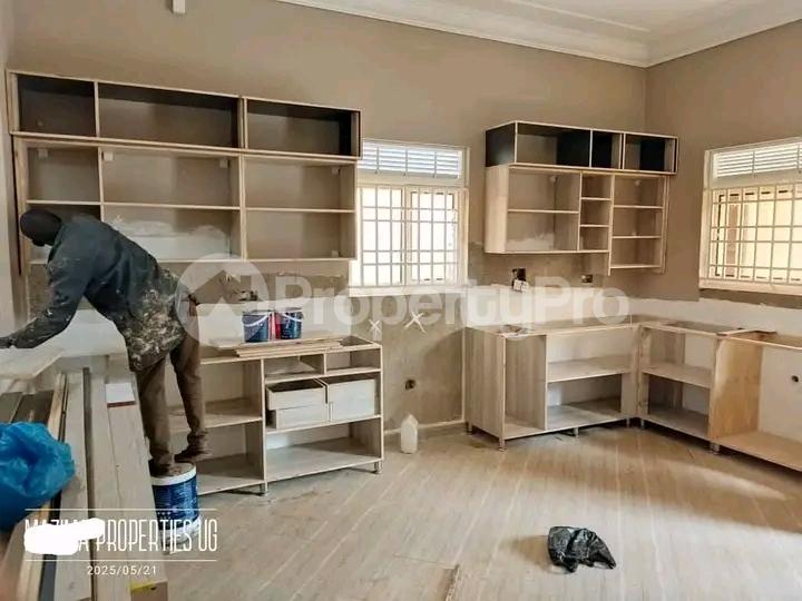 4 bedroom Bungalow Apartment for sale Namugongo road  Kampala Central Kampala Central - 3