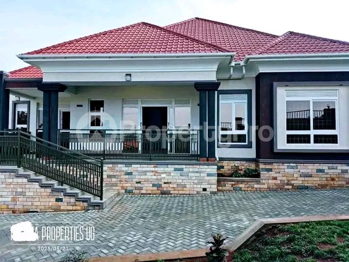 4 bedroom Bungalow Apartment for sale Namugongo road  Kampala Central Kampala Central - 6