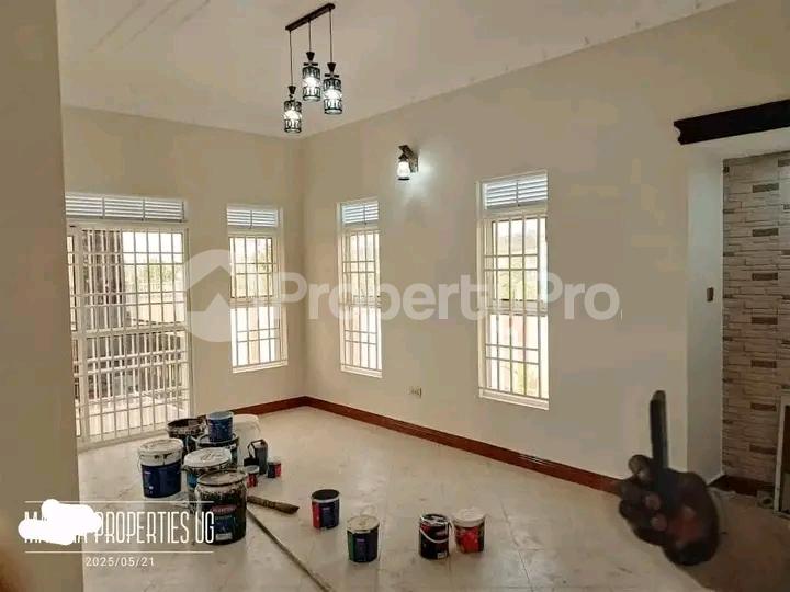 4 bedroom Bungalow Apartment for sale Namugongo road  Kampala Central Kampala Central - 5