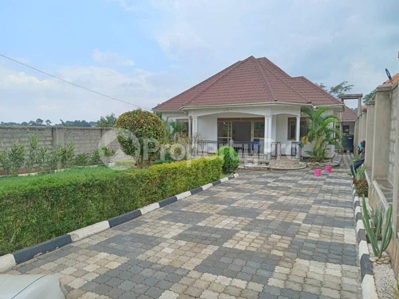 3 bedroom Villa for sale Seeta namilyango road Goma Mukono Central - 6