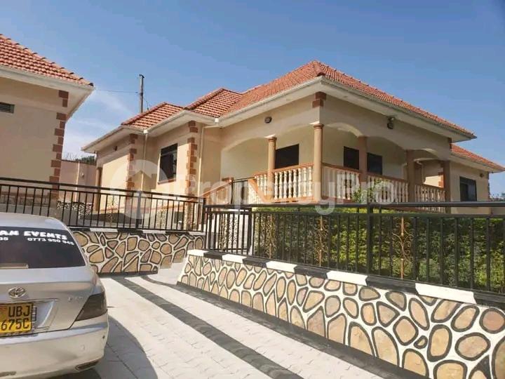 4 bedroom Bungalow Apartment for sale Kira Kira Wakiso Central - 2