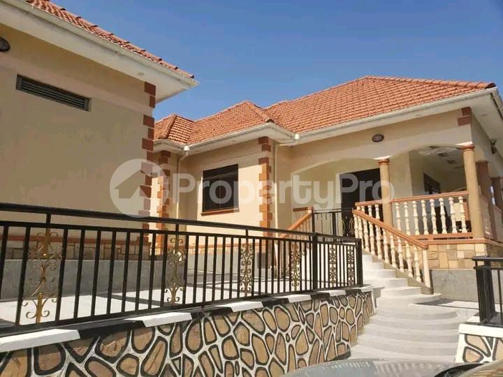 4 bedroom Bungalow Apartment for sale Kira Kira Wakiso Central - 0