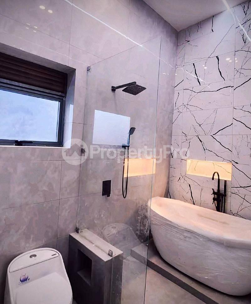 5 bedroom Bungalow Apartment for sale Kira mameritor road  Kampala Central Kampala Central - 7