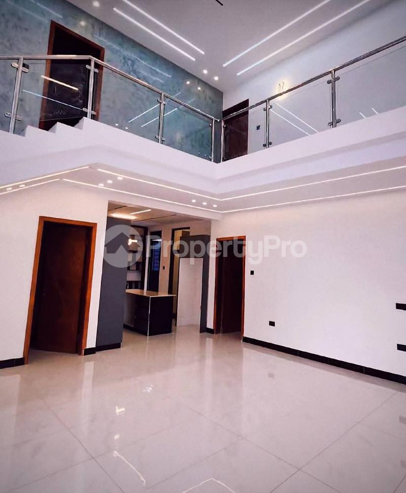 5 bedroom Bungalow Apartment for sale Kira mameritor road  Kampala Central Kampala Central - 9
