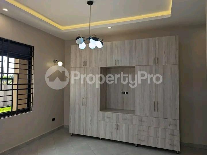 3 bedroom Bungalow Apartment for sale Bwya kajjansi Kampala Central Kampala Central - 1