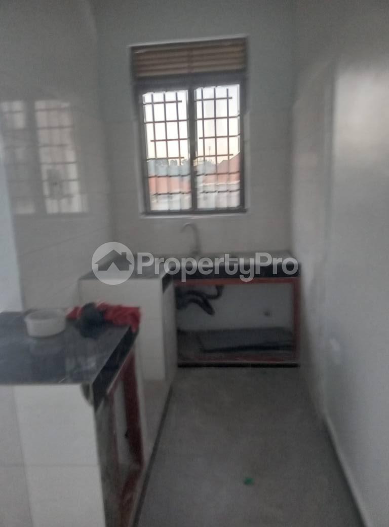 1 bedroom mini flat  Bungalow Apartment for rent namugongo sonde Wakiso Central - 4