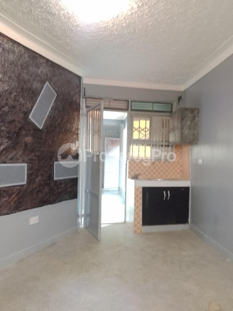 1 bedroom mini flat  Studio Apartment for rent Kyaliwajjala road  Kampala Central - 6