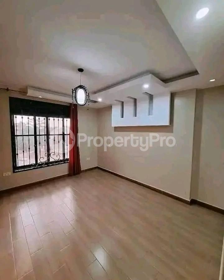 2 bedroom Apartment Block Apartment for rent bugoloobi road Kampala Central - 5