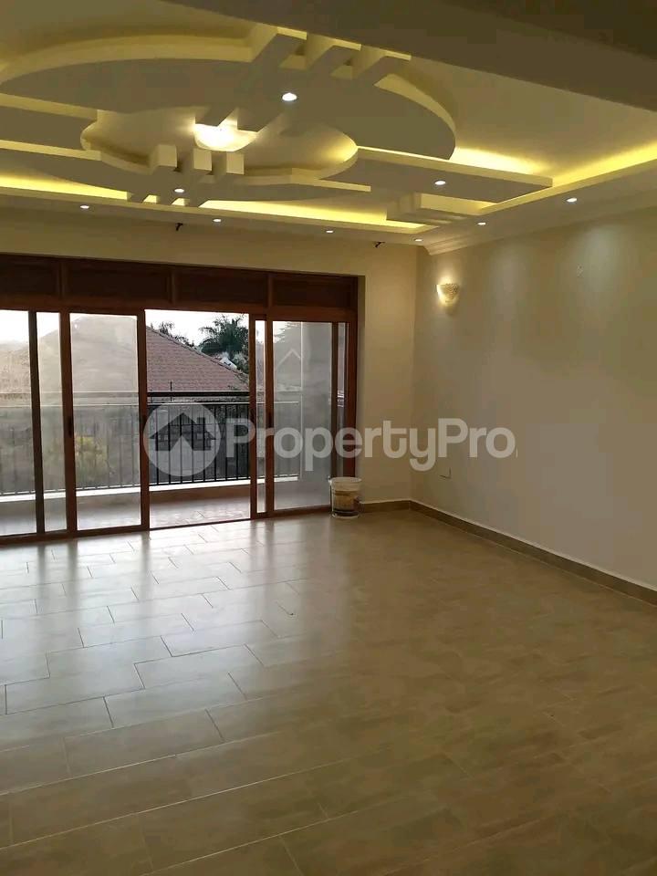 2 bedroom Apartment Block Apartment for rent bugoloobi road Kampala Central - 7