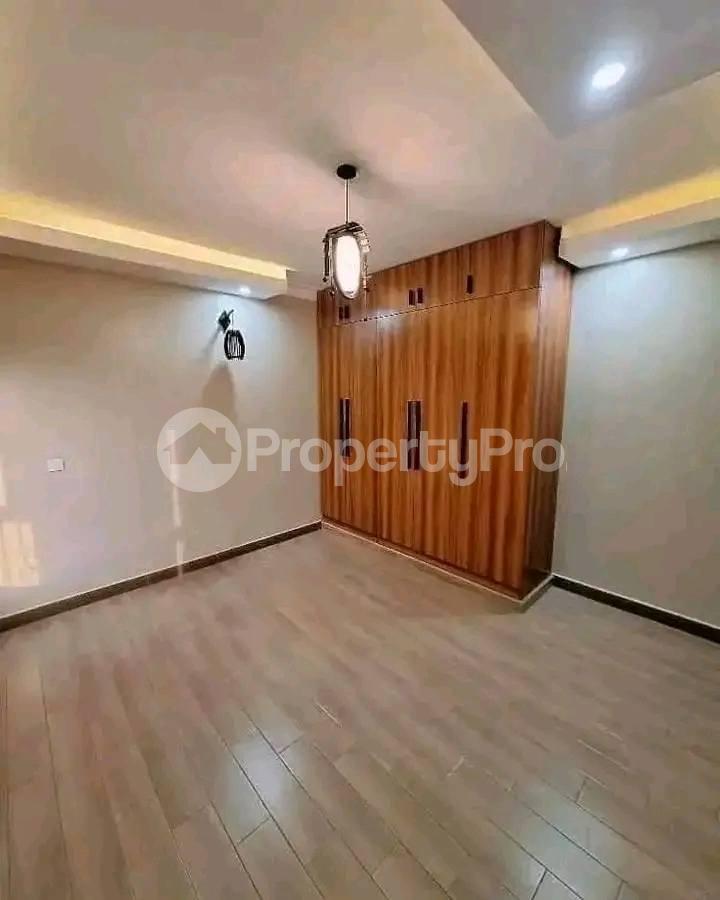 2 bedroom Apartment Block Apartment for rent bugoloobi road Kampala Central - 7