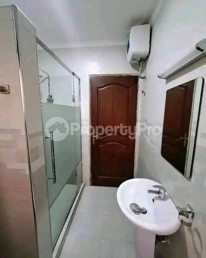 2 bedroom Apartment Block Apartment for rent bugoloobi road Kampala Central - 4