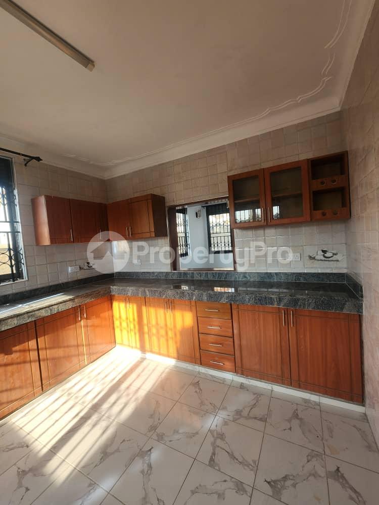 5 bedroom Villa for rent Portbell road  Bugolobi Kampala Central - 5